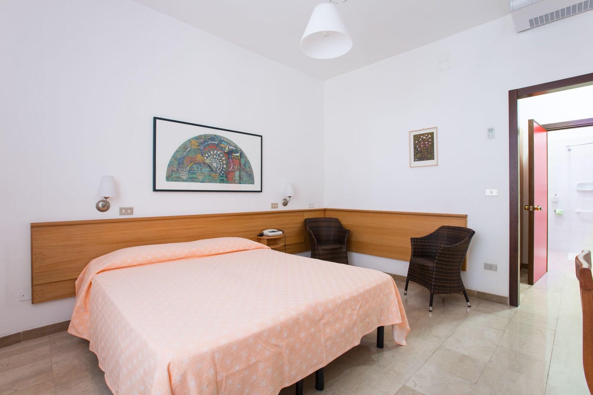 Hotel Mediterraneo Vieste Exterior photo